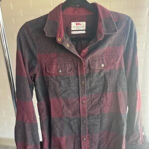 Beautiful Fjall Raven wool flannel!